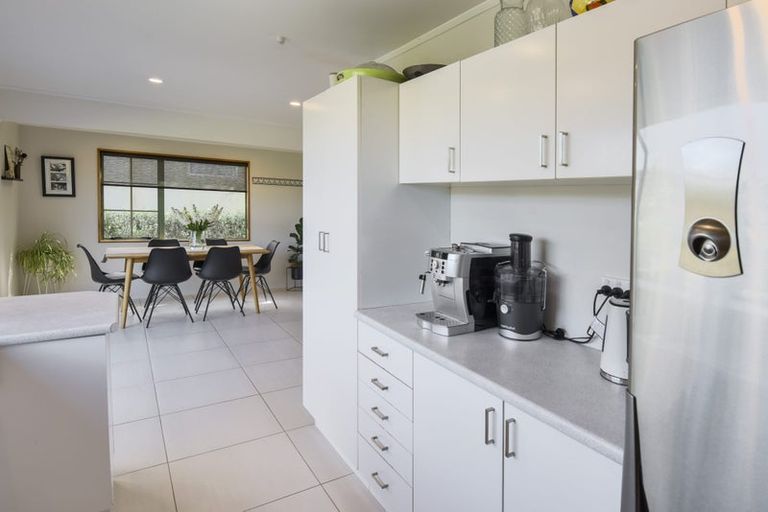 Photo of property in 16 Donald Street, Stanmore Bay, Whangaparaoa, 0932