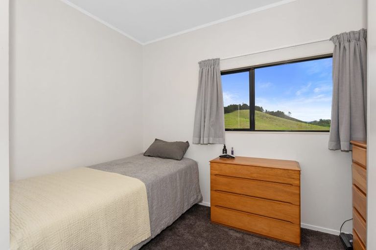 Photo of property in 18 Pataua Road North, Whareora, Whangarei, 0175