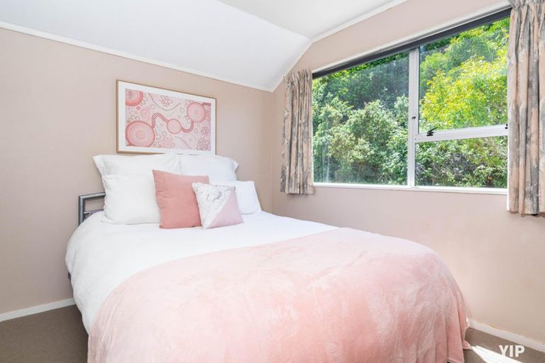 Photo of property in 14b Stonefield Place, Johnsonville, Wellington, 6037