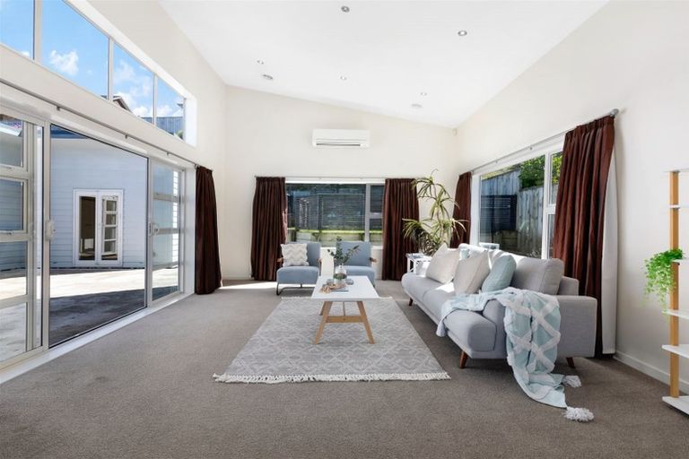 Photo of property in 18 Dusky Crescent, Aotea, Porirua, 5024