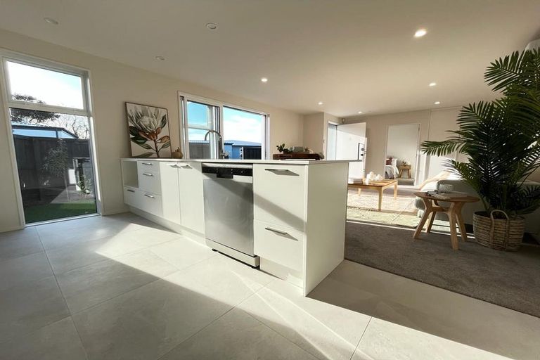 Photo of property in 15/9c Cuffs Road, Wainoni, Christchurch, 8061