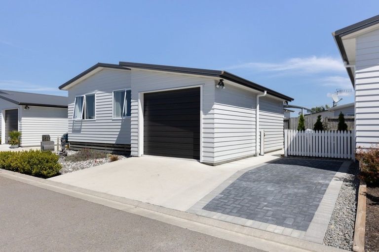 Photo of property in 11 Kamahi Crescent, Papamoa Beach, Papamoa, 3118