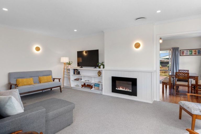 Photo of property in 3 Bygrave Place, Bishopdale, Christchurch, 8053