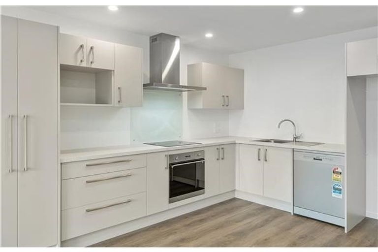 Photo of property in 52 Harvey Terrace, Richmond, Christchurch, 8013