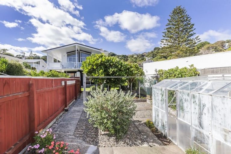 Photo of property in 7 Cherry Grove, Strathmore Park, Wellington, 6022