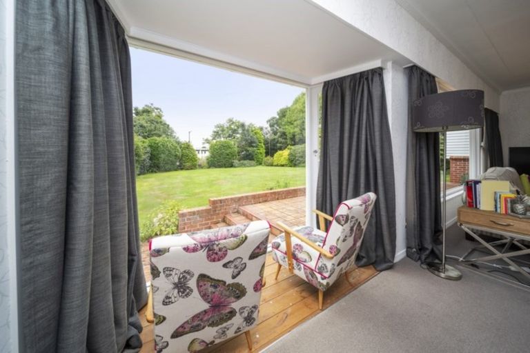 Photo of property in 15 Regan Street, Stratford, 4332