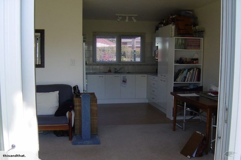 Photo of property in 1/133 Shakespeare Road, Milford, Auckland, 0620