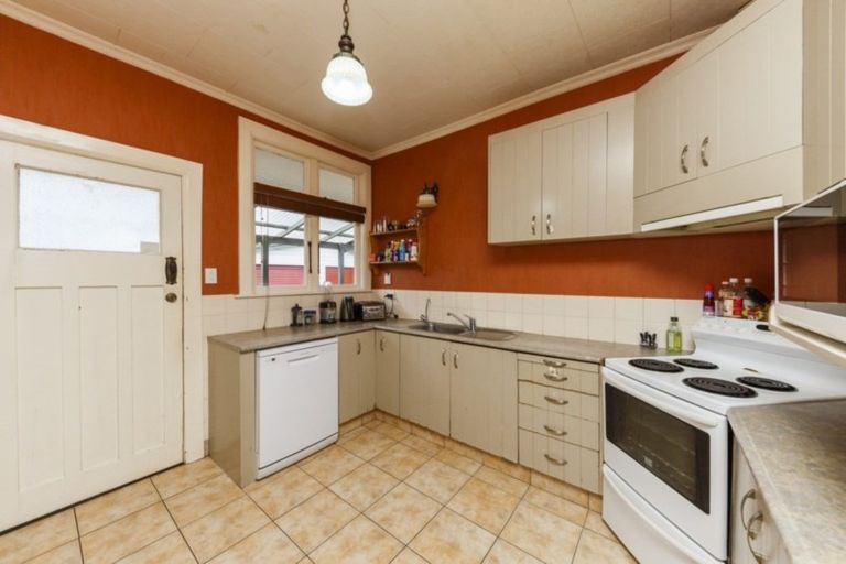 Photo of property in 125 Linton Street, West End, Palmerston North, 4410