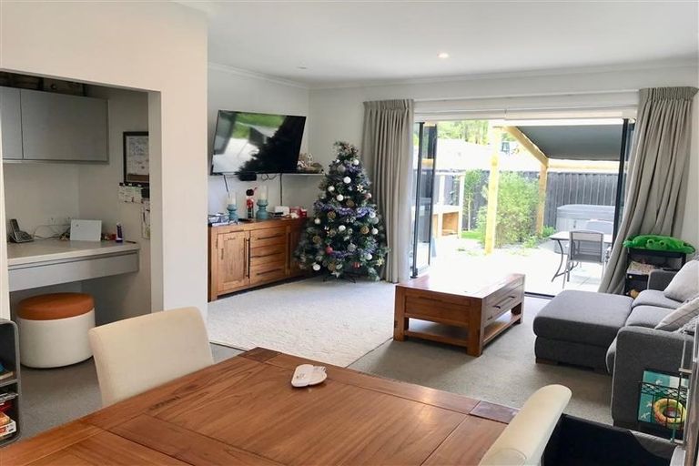 Photo of property in 17 Somerby Mews, Silverstream, Upper Hutt, 5019