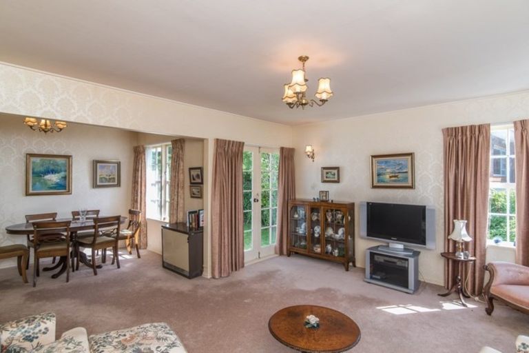 Photo of property in 6 Lethenty Way, Karori, Wellington, 6012