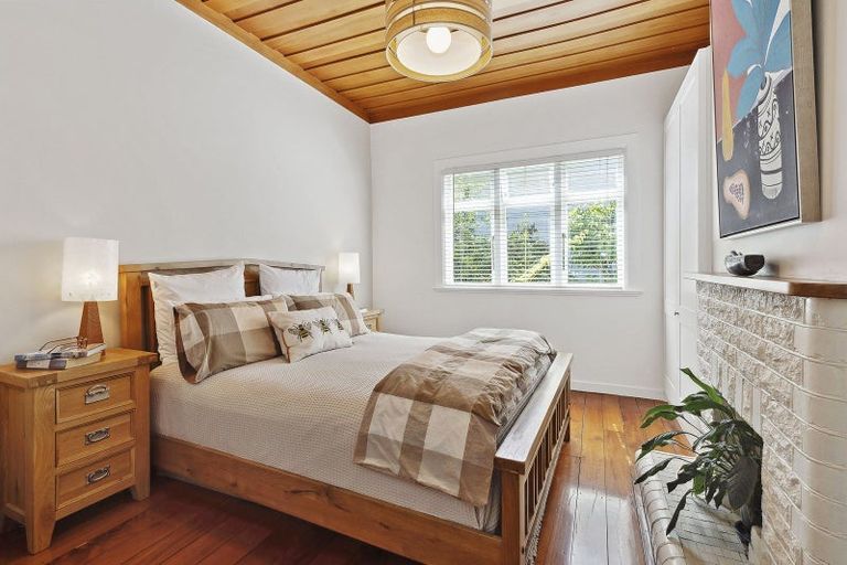 Photo of property in 48 Jackson Street, Island Bay, Wellington, 6023