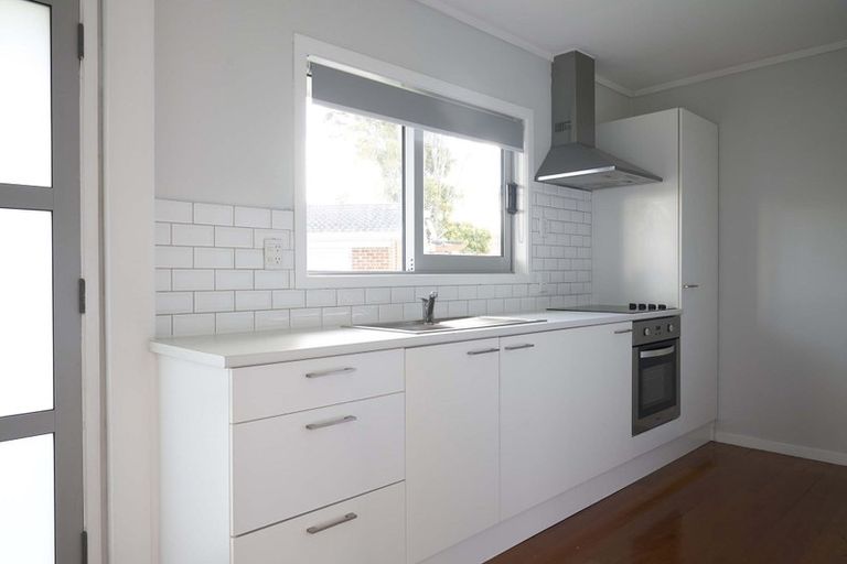 Photo of property in 1/12 Lynette Place, Mangere, Auckland, 2022