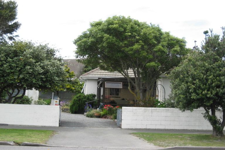 Photo of property in 64 Celia Street, Redcliffs, Christchurch, 8081