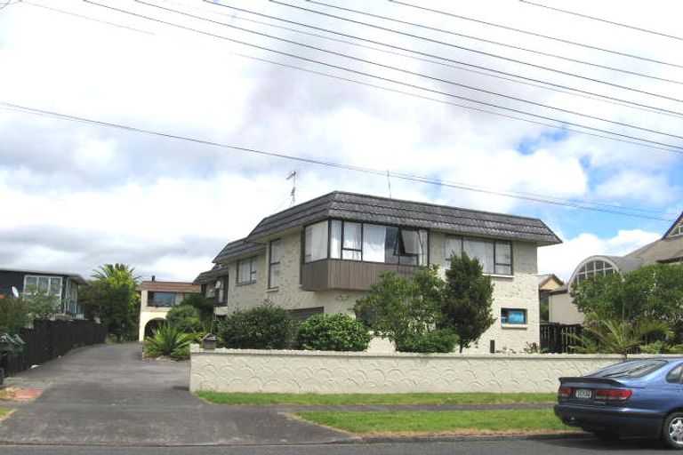 Photo of property in 3/18 Rangitoto Terrace, Milford, Auckland, 0620
