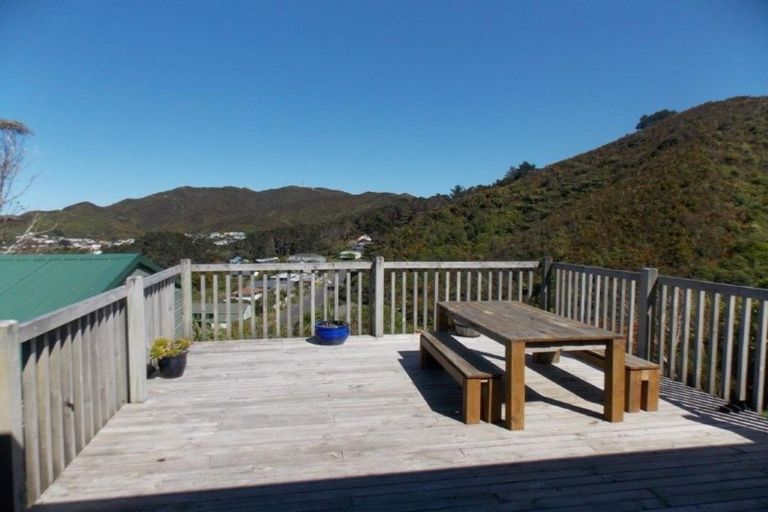 Photo of property in 12 Caldwell Street, Karori, Wellington, 6012