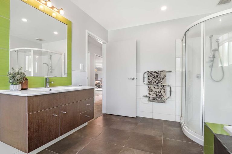 Photo of property in 49 Palm Springs Boulevard, Papamoa Beach, Papamoa, 3118