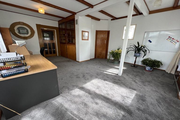 Photo of property in 18 Chaytor Street, West End, Palmerston North, 4410