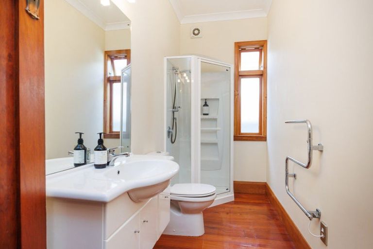 Photo of property in 47 Argyle Avenue, Takaro, Palmerston North, 4410