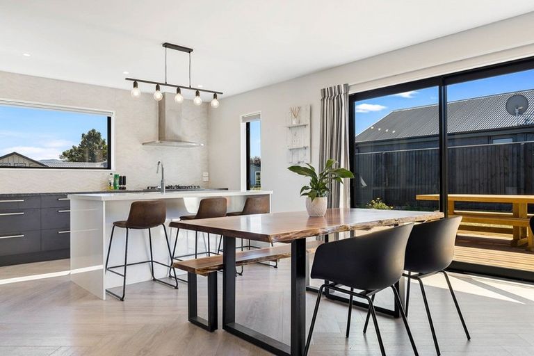 Photo of property in 24 Wineberry Avenue, Amberley, 7410