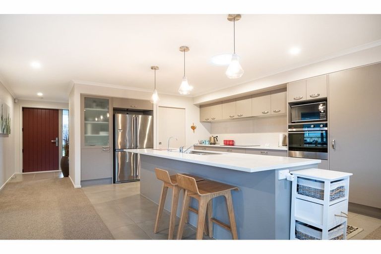 Photo of property in 18 Josh Road, Huapai, Kumeu, 0810