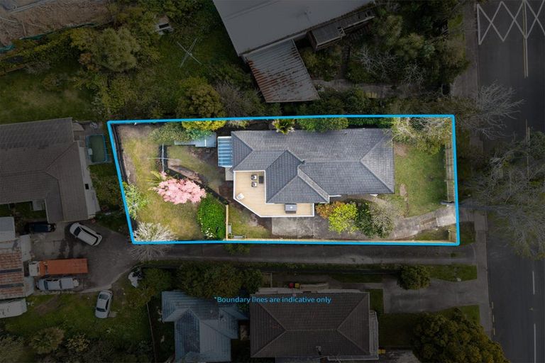 Photo of property in 5 Gallony Avenue, Massey, Auckland, 0614