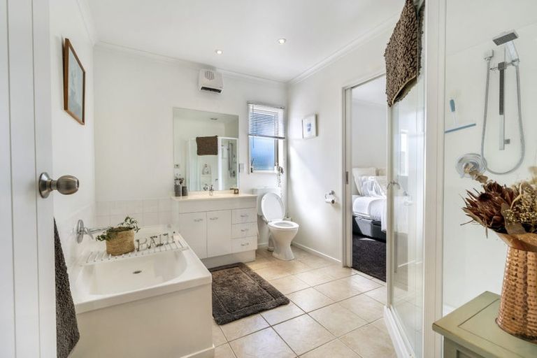 Photo of property in 6 Thornley Place, Woodend, 7610