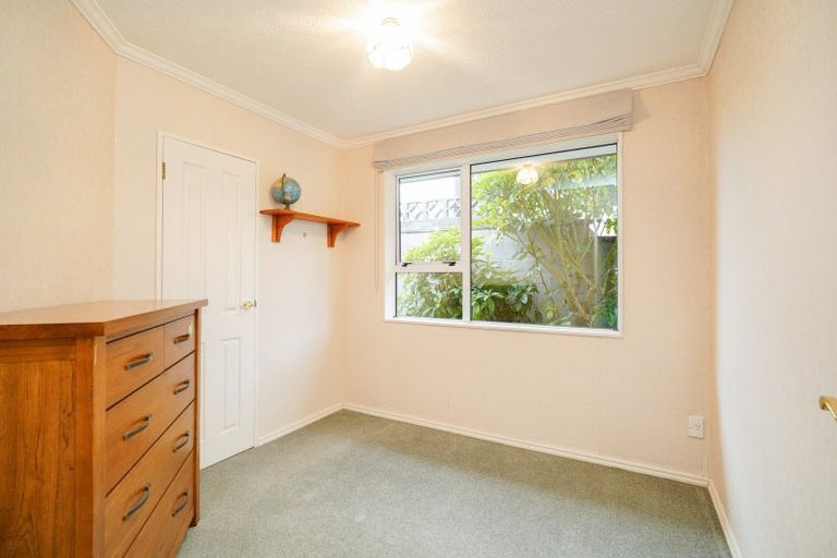 Photo of property in 2 Elm Crescent, Gladstone, Invercargill, 9810