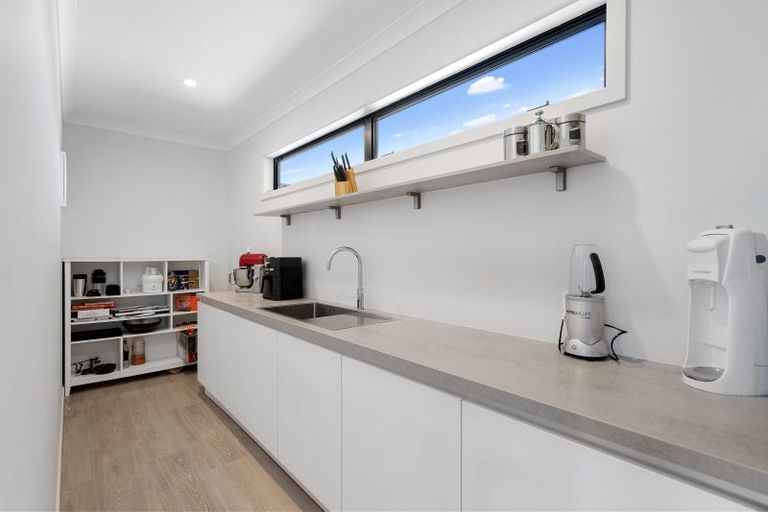 Photo of property in 23 Sarona Park Drive, Omanawa, Tauranga, 3171