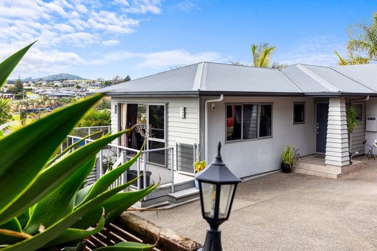 Photo of property in 39 Homestead Place, Welcome Bay, Tauranga, 3112