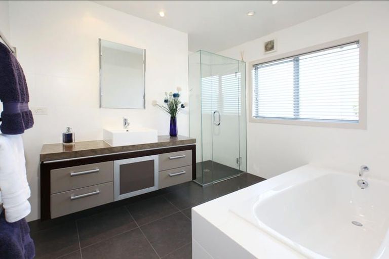 Photo of property in 26a Melanesia Road, Kohimarama, Auckland, 1071