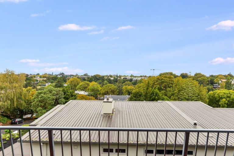 Photo of property in 15 Radnor Street, Hamilton Central, Hamilton, 3204