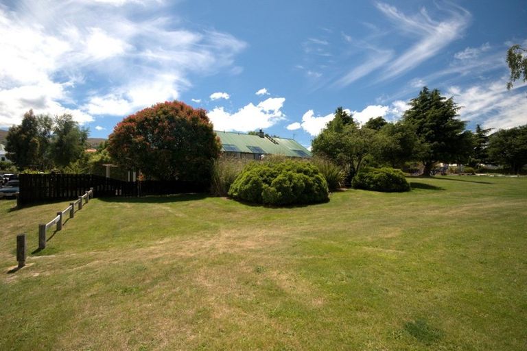 Photo of property in 19a Remarkables Crescent, Frankton, Queenstown, 9300