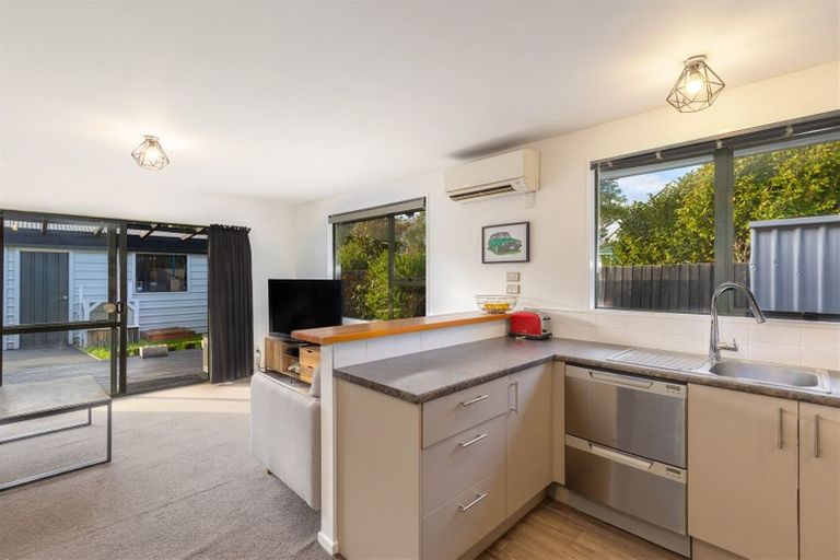 Photo of property in 70 Hills Road, Edgeware, Christchurch, 8013