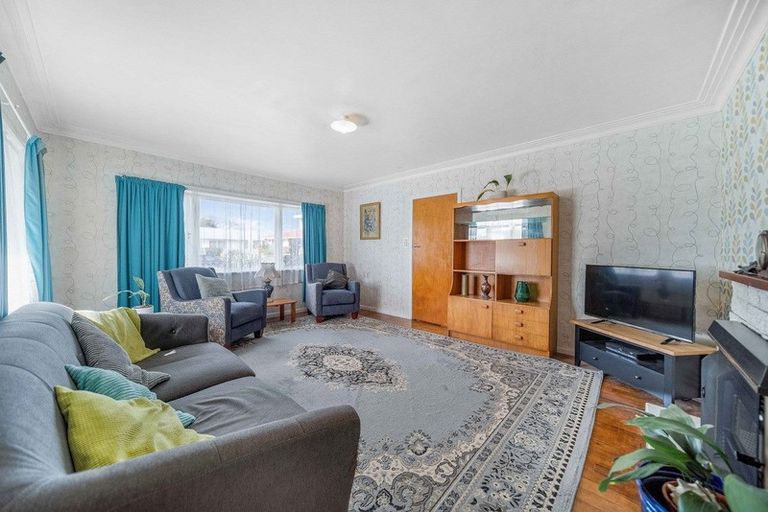 Photo of property in 23 Edinburgh Avenue, Rosehill, Papakura, 2113