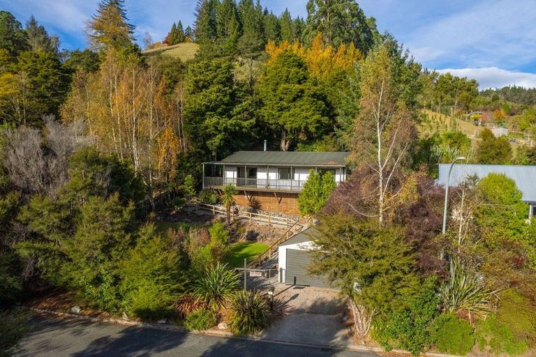 Photo of property in 21 Hunt Terrace, Wakefield, 7025