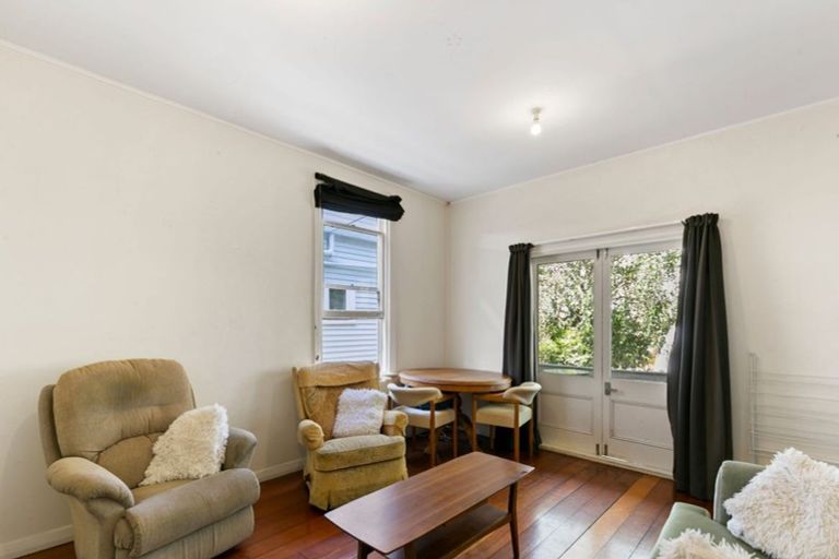 Photo of property in 12 Goring Street, Thorndon, Wellington, 6011