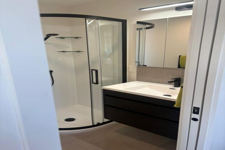 Photo of property in 2/35 Bramley Drive, Farm Cove, Auckland, 2012