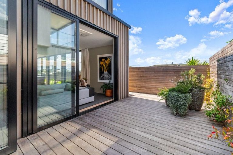 Photo of property in 61b Castor Bay Road, Castor Bay, Auckland, 0620