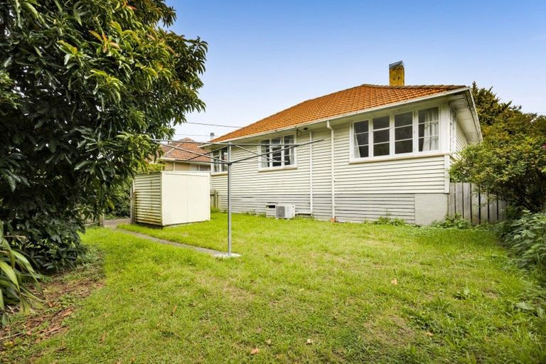 Photo of property in 5 Glenpark Avenue, Westown, New Plymouth, 4310
