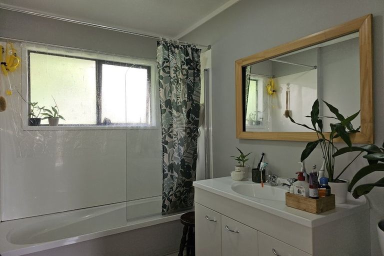 Photo of property in 5 Vella Street, Titahi Bay, Porirua, 5022