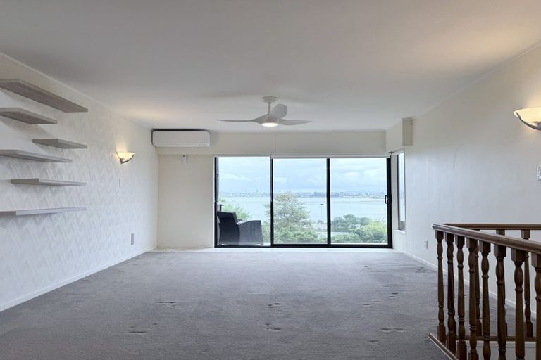 Photo of property in 2/14 Taharoto Road, Takapuna, Auckland, 0622