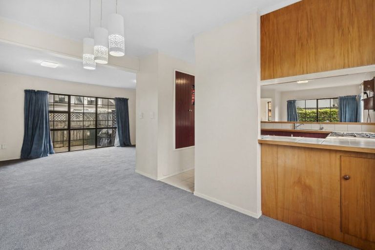 Photo of property in 42 Satara Crescent, Khandallah, Wellington, 6035