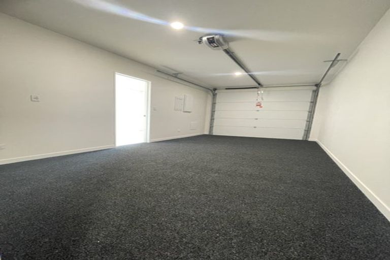 Photo of property in 6 Yellow Pear Lane, Karaka, 2578