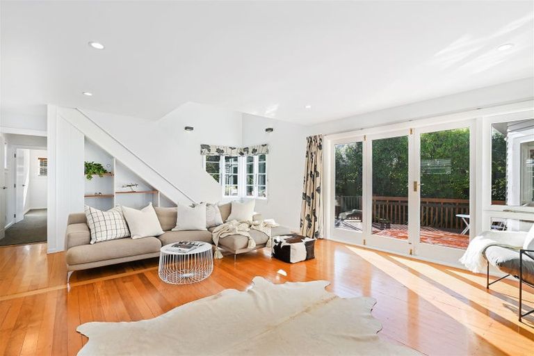 Photo of property in 35 Paparoa Street, Papanui, Christchurch, 8053