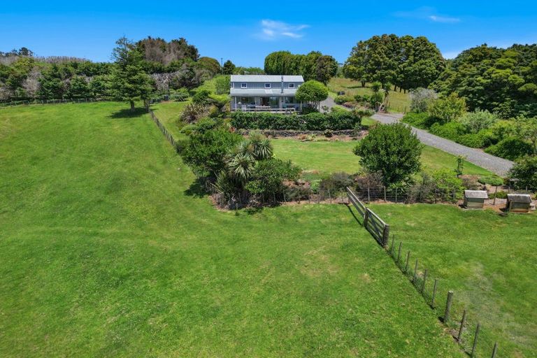 Photo of property in 646 Pungaere Road, Waipapa, Kerikeri, 0295