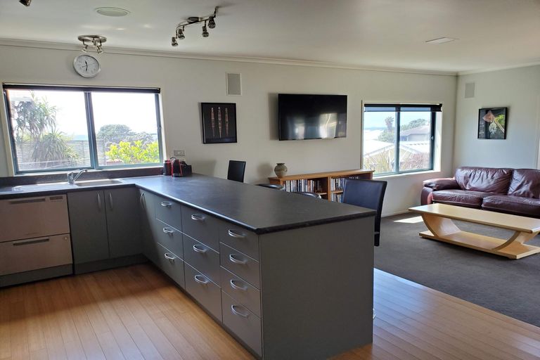 Photo of property in 17 Pacific Road, Waihi Beach, 3611