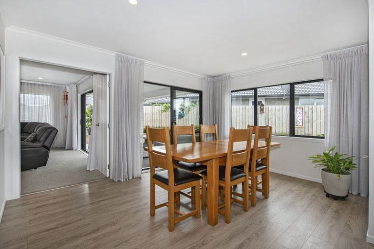 Photo of property in 98 Wairau Drive, Tikipunga, Whangarei, 0112