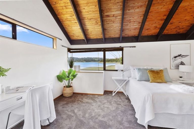 Photo of property in 172 Paremata Road, Paremata, Porirua, 5024