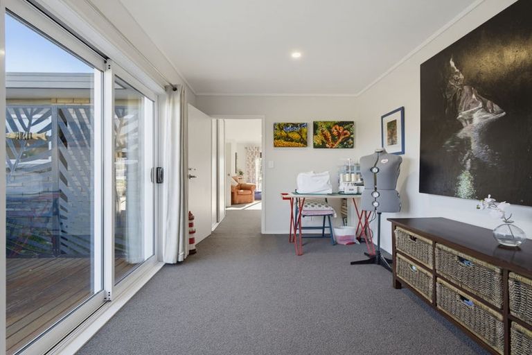 Photo of property in 9 Dalton Drive, Papamoa Beach, Papamoa, 3118