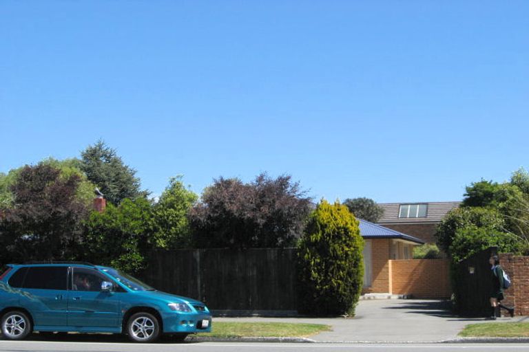 Photo of property in 159 Memorial Avenue, Burnside, Christchurch, 8053